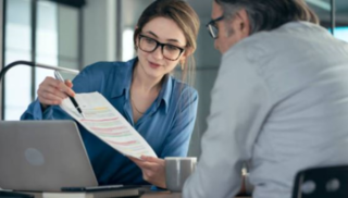 公共部門咨詢服務與技術領域的利基市場 蜂鳥商務信息咨詢服務的機遇與挑戰